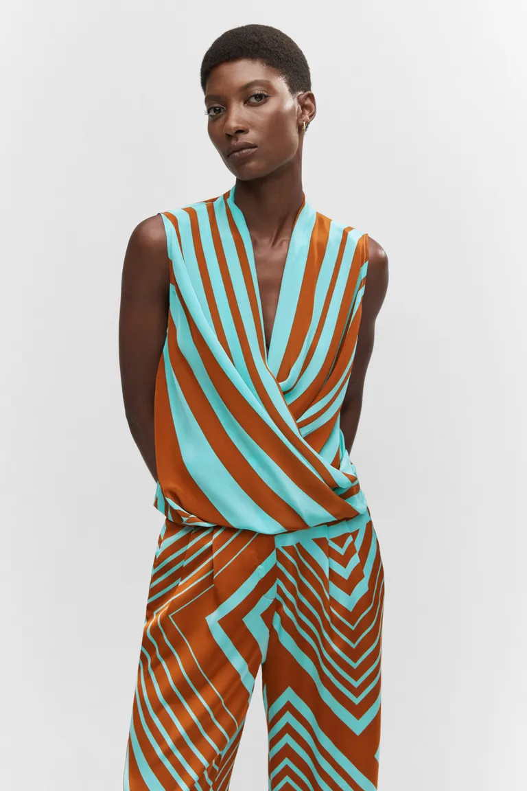 Blusa cruzada rayada de Mango en Blusas para argentina