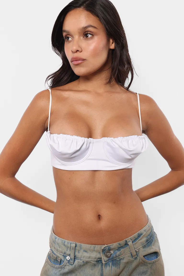 Top de microfibra con escote balconette y frunce en la parte superior de Top White en Tops para argentina