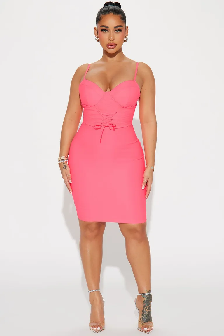 Mini vestido cosette de Fashion Nova en Vestidos para argentina
