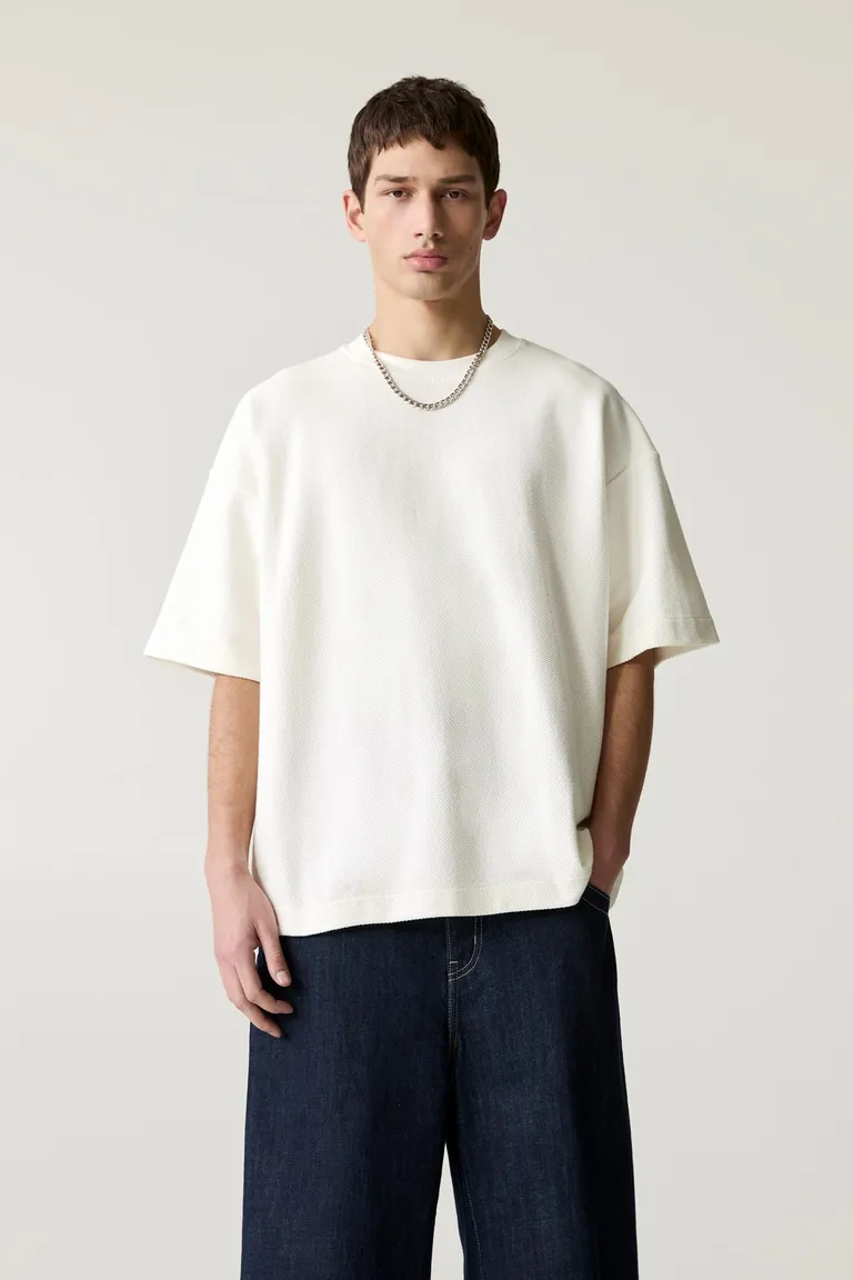 Sudadera texturizada manga corta de Pull&Bear en Buzos y Sweaters para argentina