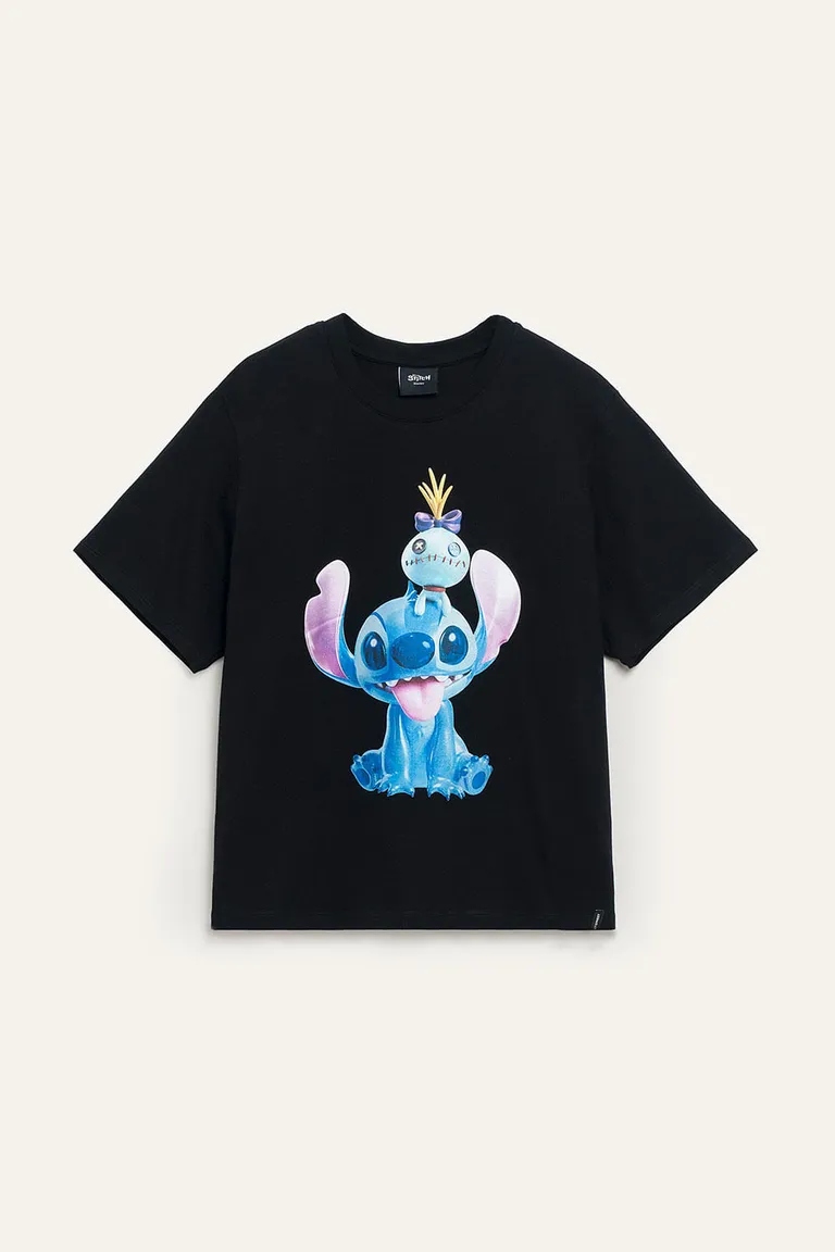 Remera Disney Stitch de Manga Corta y Cuello Chupin de 47 Street en Remeras para argentina