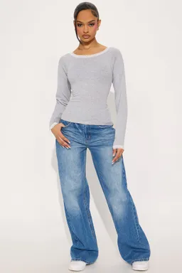 Top cuello barco encaje lana de Fashion Nova en Tops para argentina