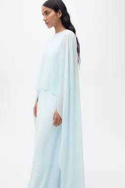 Capa larga semitransparente de Mango en Capas y Ponchos para argentina