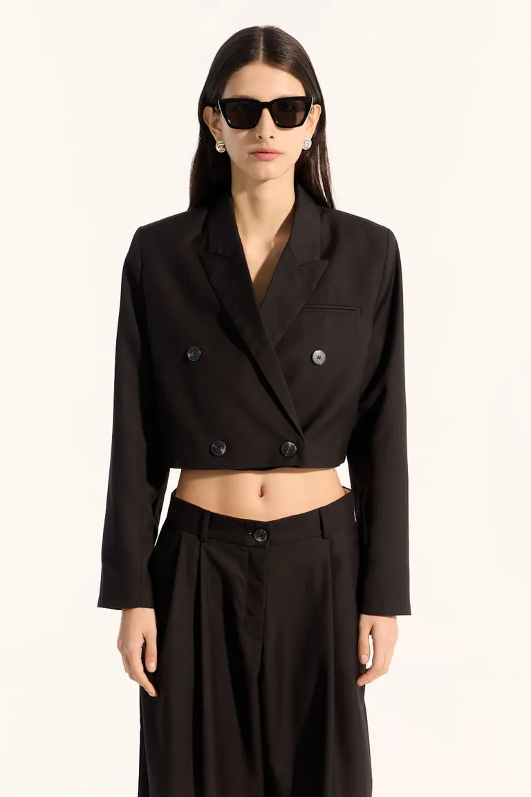 Blazer cruzado de corte entallado y largo a la cintura en género sastrero de Portsaid en Blazers para argentina