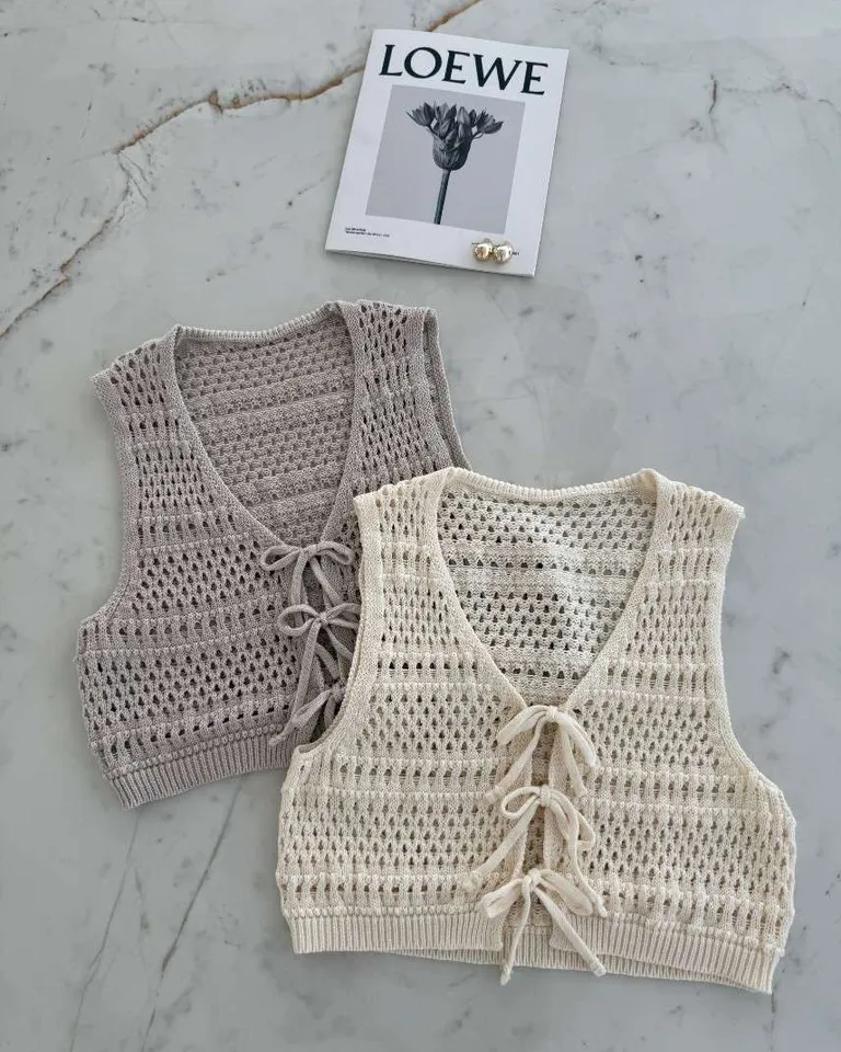 Elegante chaleco tejido de hilo con diseño multitrama de Hesed en Chalecos para argentina