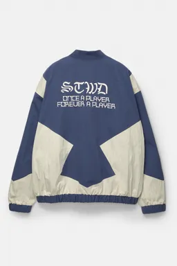 Chaqueta paneles stwd club de Pull&Bear en Abrigos y Camperas para argentina