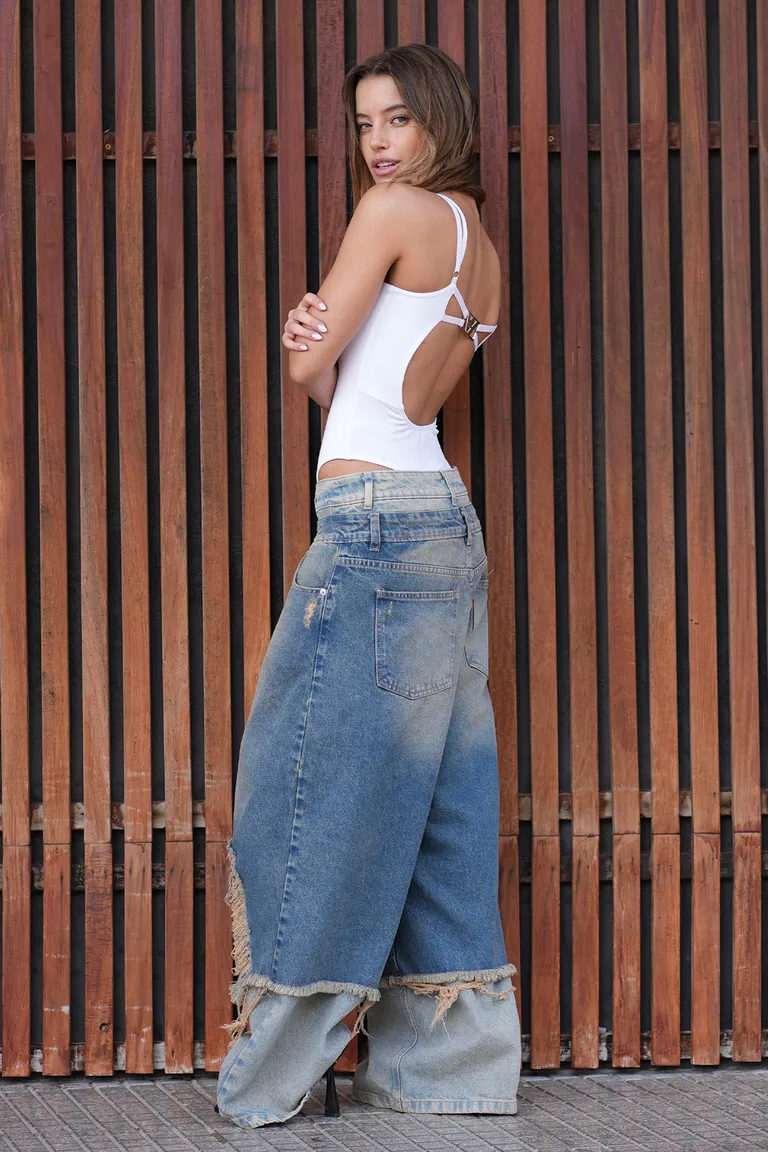 Body de microfibra con detalle cruzado en la espalda de Top White en Bodies para argentina