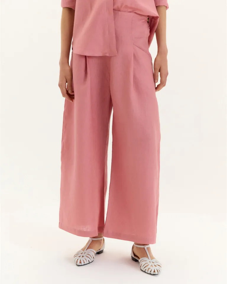 Pantalón ancho de lino en un tono rosado suave con detalles prácticos de Blue Sheep en Pantalones para argentina