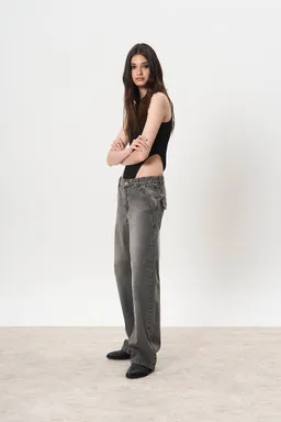 Jean denim baggy tanner gris de Magda en Pantalones para argentina