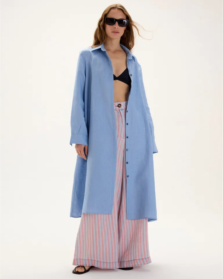 Vestido camisero de lino en corte evasé con bolsillos laterales de Blue Sheep en Vestidos para argentina