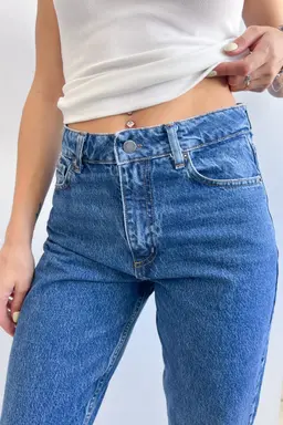 jean mom aris de Aime en Pantalones para argentina