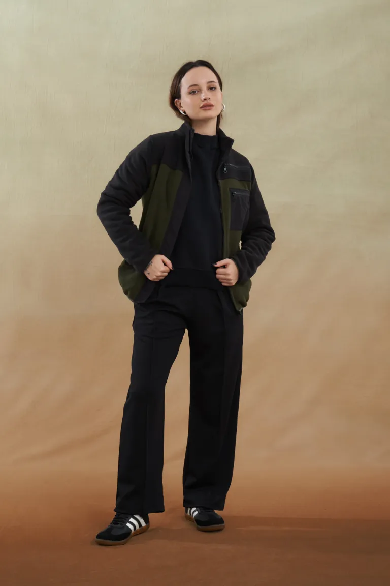 Chaqueta negra de estilo minimalista para mujer de Apricot en Chaquetas para argentina