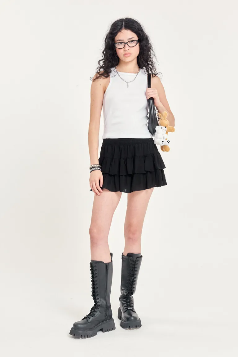 Falda corta con volados en creppe liviano, ideal para el verano de 47 Street en Faldas para argentina