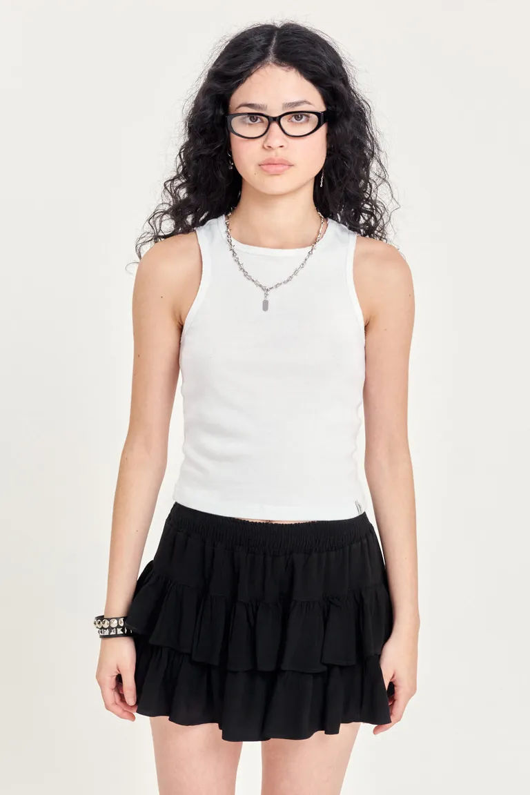 Falda corta con volados en creppe liviano, ideal para el verano de 47 Street en Faldas para argentina