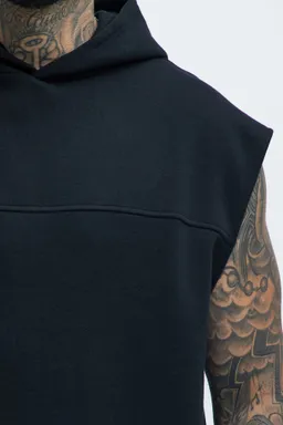 Buzo sin mangas tyson de Fashion Nova en Buzos y Sweaters para argentina