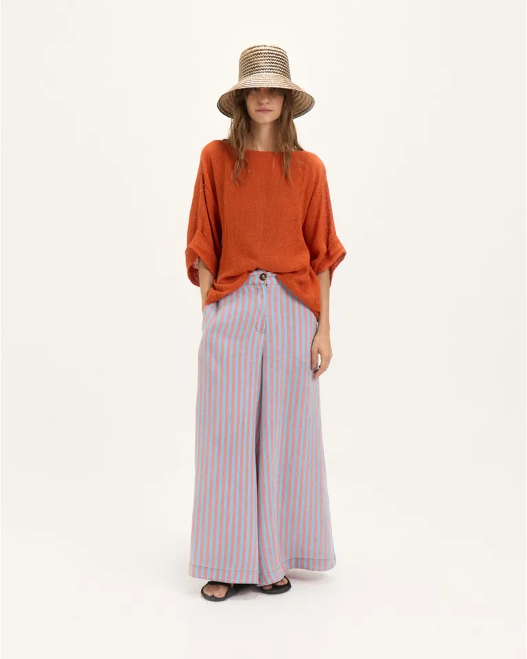 Remerón holgado y cómodo de algodón con detalles en las mangas para llevar con estilo de Blue Sheep en Buzos y Sweaters para argentina