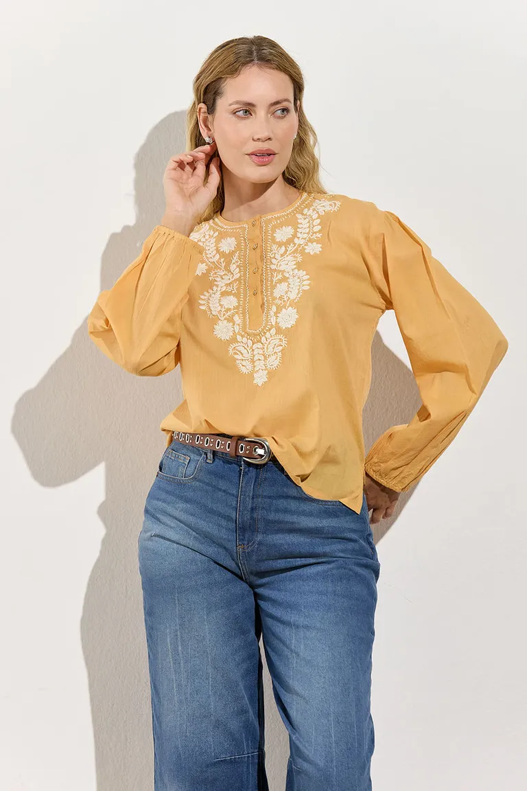 Blusa de algodón con bordados delicados y mangas voluminosas de Indiastyle en Blusas para argentina