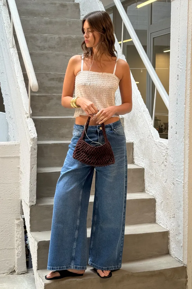 Top blanco de tejido con escote recto y tirantes regulables para mujer de Top White en Tops para argentina