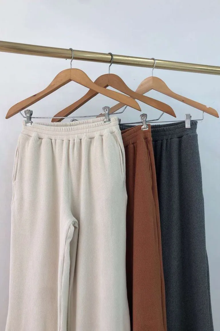 Pantalones palazzo amplios de Hesed en Pantalones para argentina