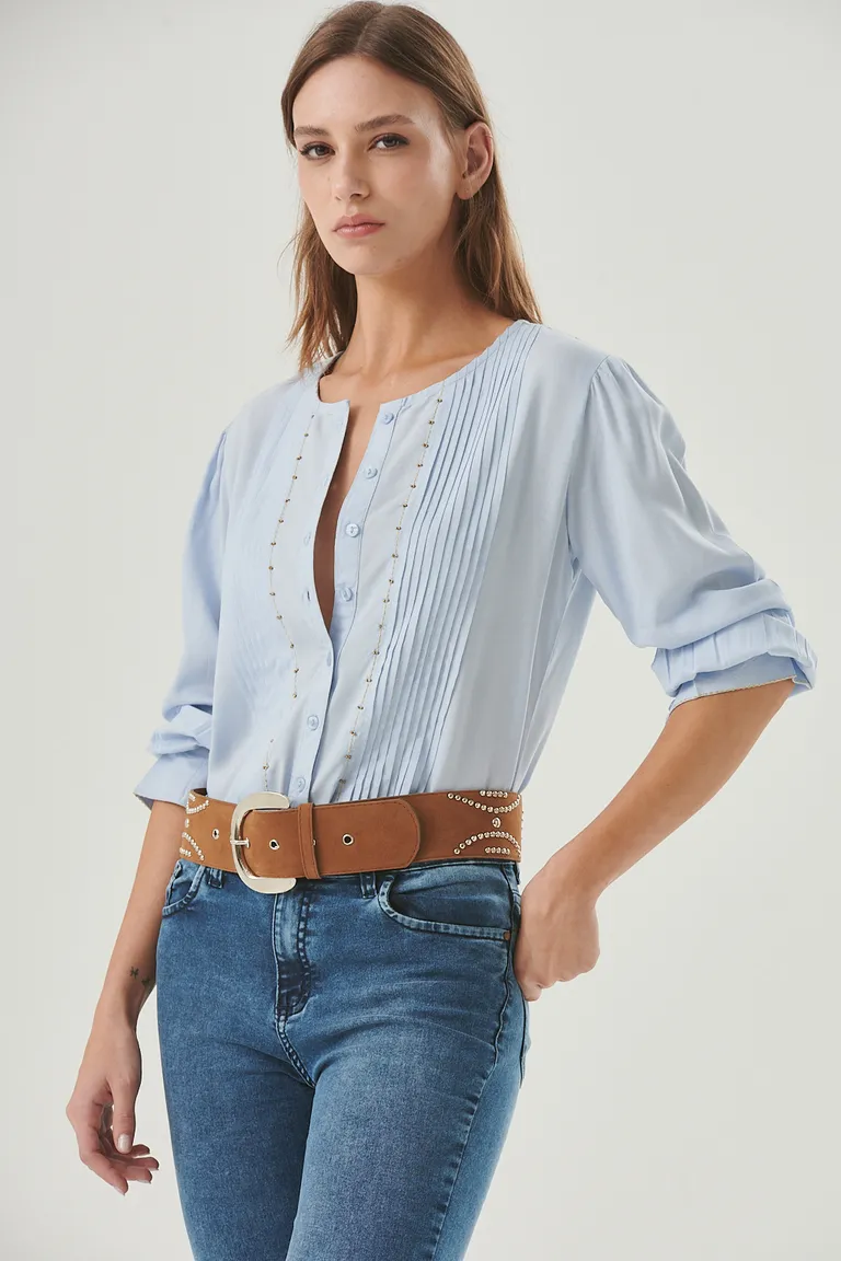 Blusa de viscosa con detalles de pliegues y aplicaciones de Sweet en Blusas para argentina