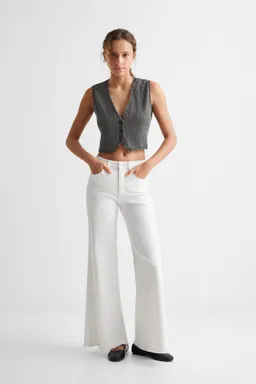Chaleco crop con botones de Mango Teen en Chalecos para argentina