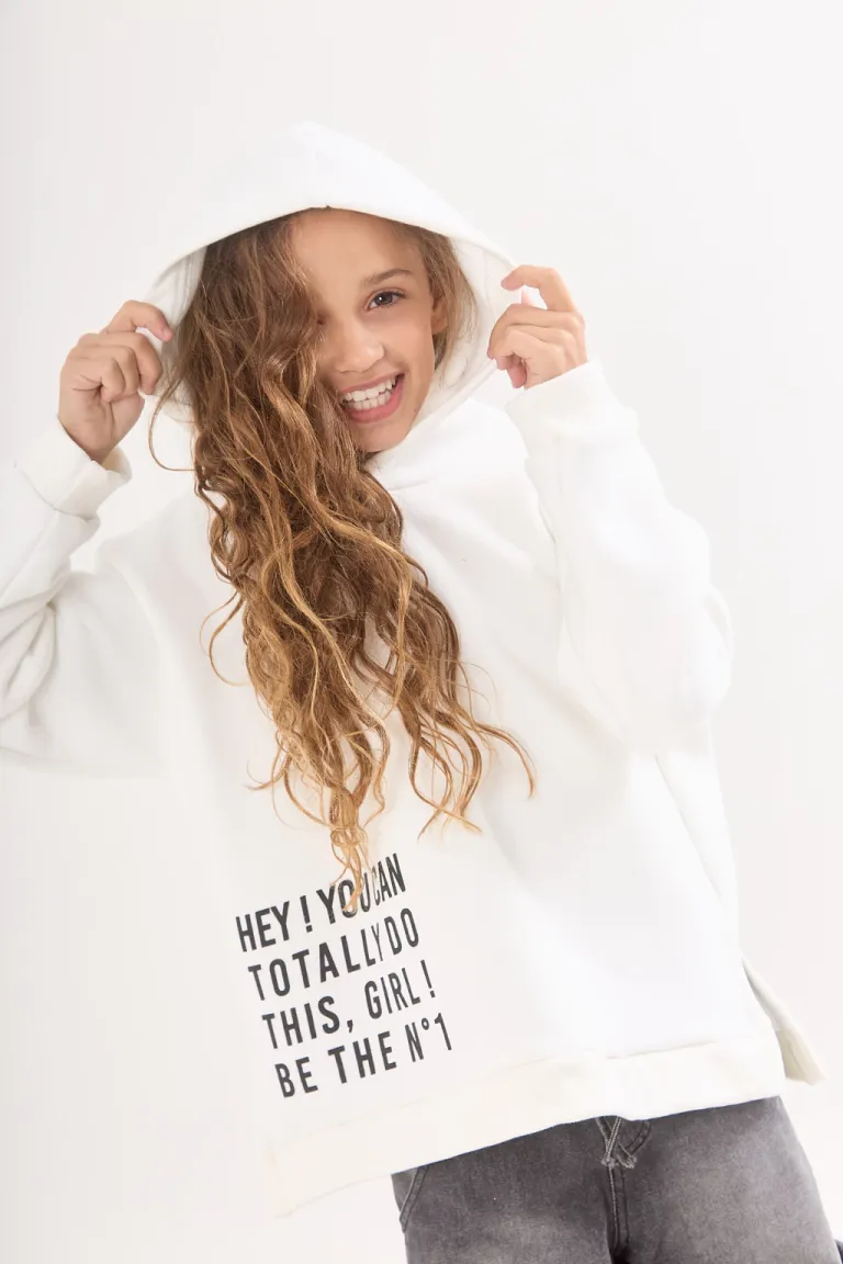 Buzo blanco con capucha y estampado gráfico para mujer de Belle en Buzos y Sweaters para argentina