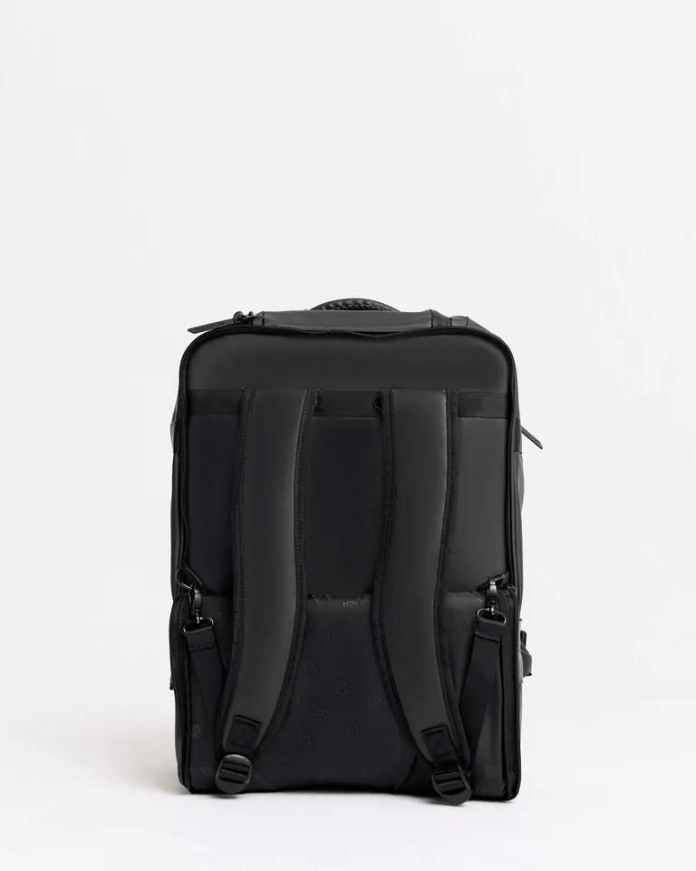 Mochila de viaje urbana, impermeable y con sistema de ruedas para un transporte cómodo de Prüne en Mochilas para argentina