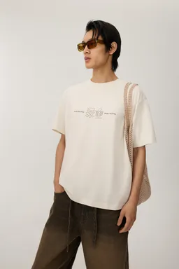 Remera estampada con texto de Lefties en Remeras y Polos para argentina