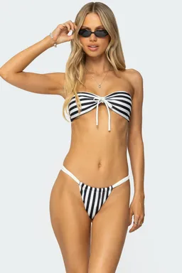 Top bikini con volantes de Edikted en Swimwear y Beachwear para argentina