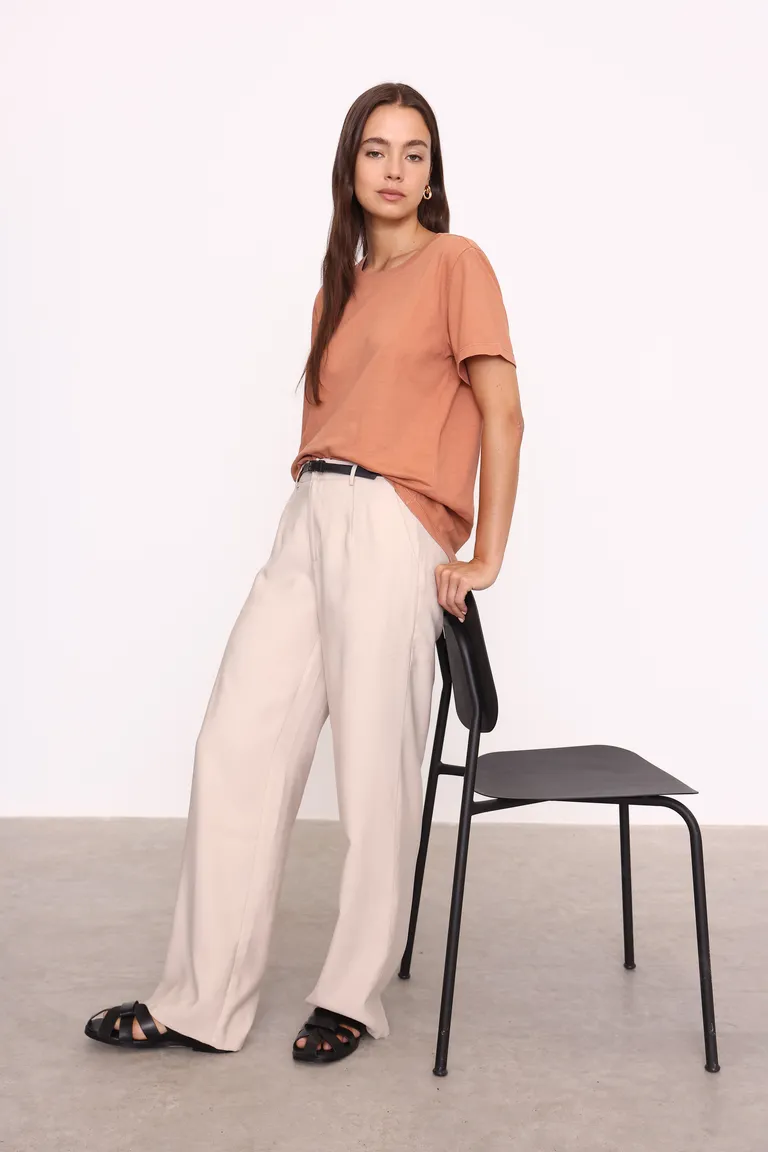 Remera vintage naranja de manga corta con escote redondo de Yagmour en Remeras para argentina