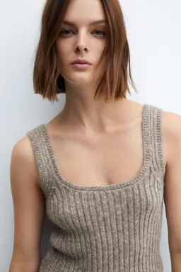 Top tirantes canalé de Mango en Tops para argentina
