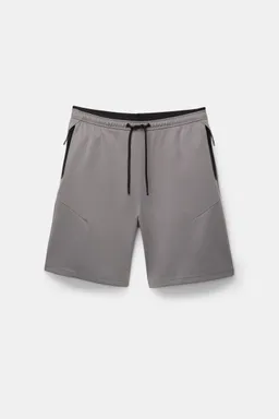 Bermuda jogger interlock de Pull&Bear en Bermudas y Shorts para argentina