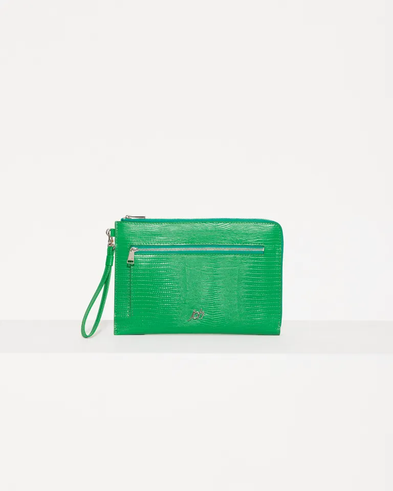 Portapasaporte de Cuero Verde - Organizador de Documentos Ideal para Viajar de Jazmin Chebar en Bolsos y Carteras para argentina