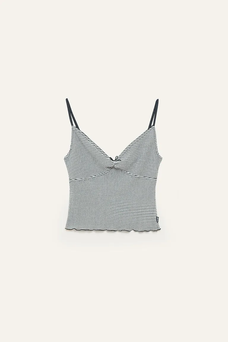 Musculosa de crepe vichy con tiras regulables y elástico picot en el escote de 47 Street en Tops para argentina