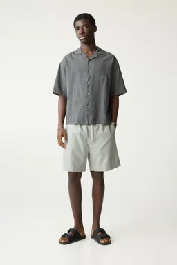 Bermuda jogger lino de Pull&Bear en Bermudas y Shorts para argentina