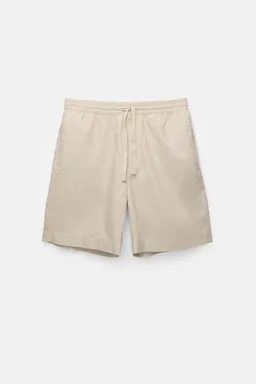 Bermuda jogger lino de Pull&Bear en Bermudas y Shorts para argentina