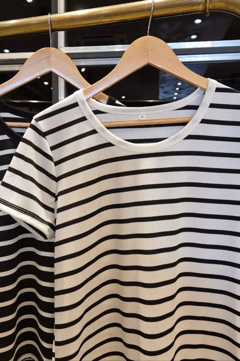 Remera Rayas Básica de Hesed en Remeras para argentina