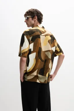 Camisa estilo resort estampada de Lefties en Camisas para argentina