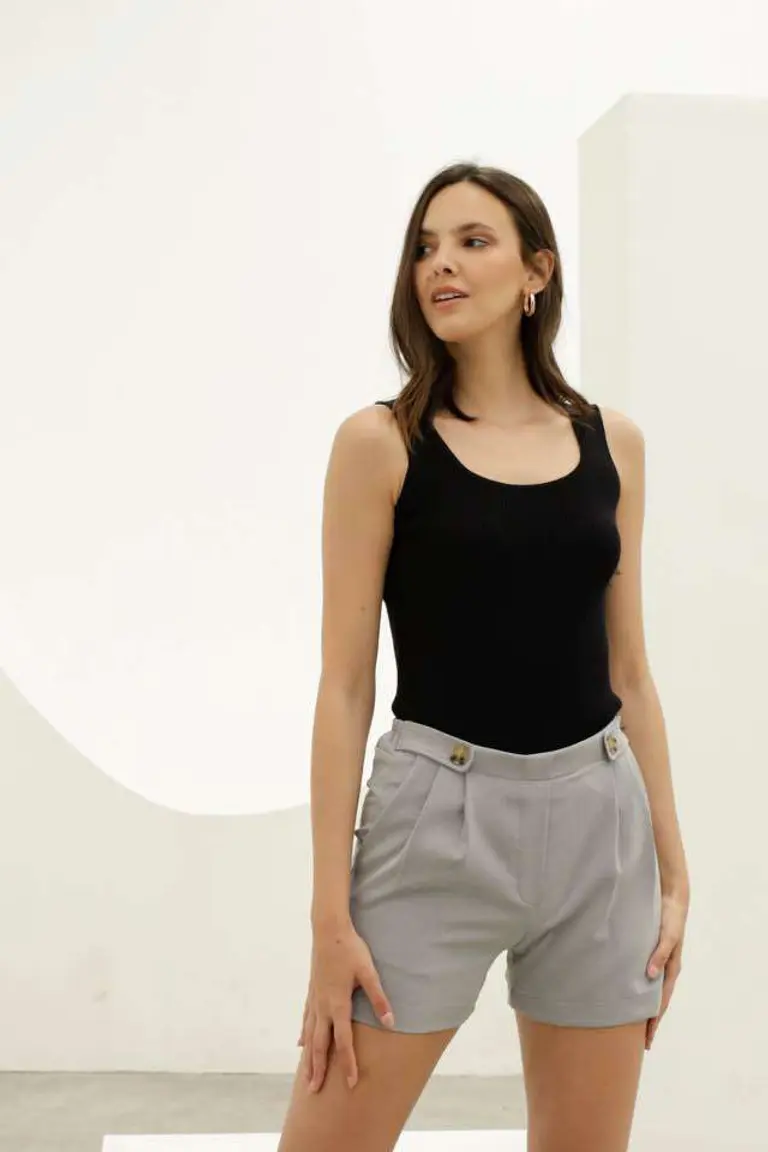 Short con botones laterales de Hesed en Shorts para argentina