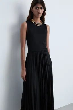 Vestido largo plisado de Mango en Vestidos para argentina