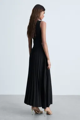 Vestido largo plisado de Mango en Vestidos para argentina