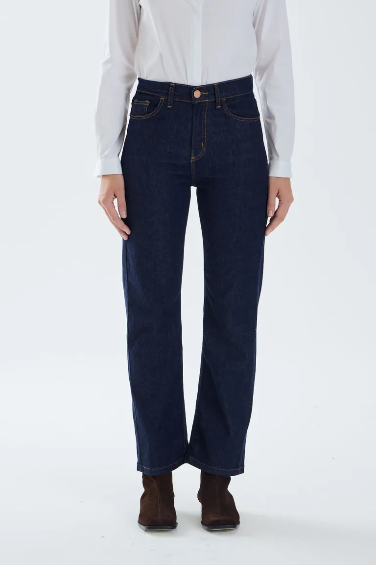 Jean de corte recto con tiro medio y ajuste tradicional en piernas de Portsaid en Pantalones para argentina