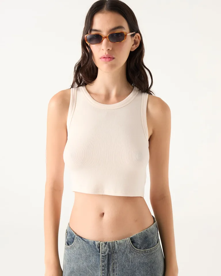 Musculosa crop con cuello redondo y textura acanalada de corte entallado de Furzai en Tops para argentina