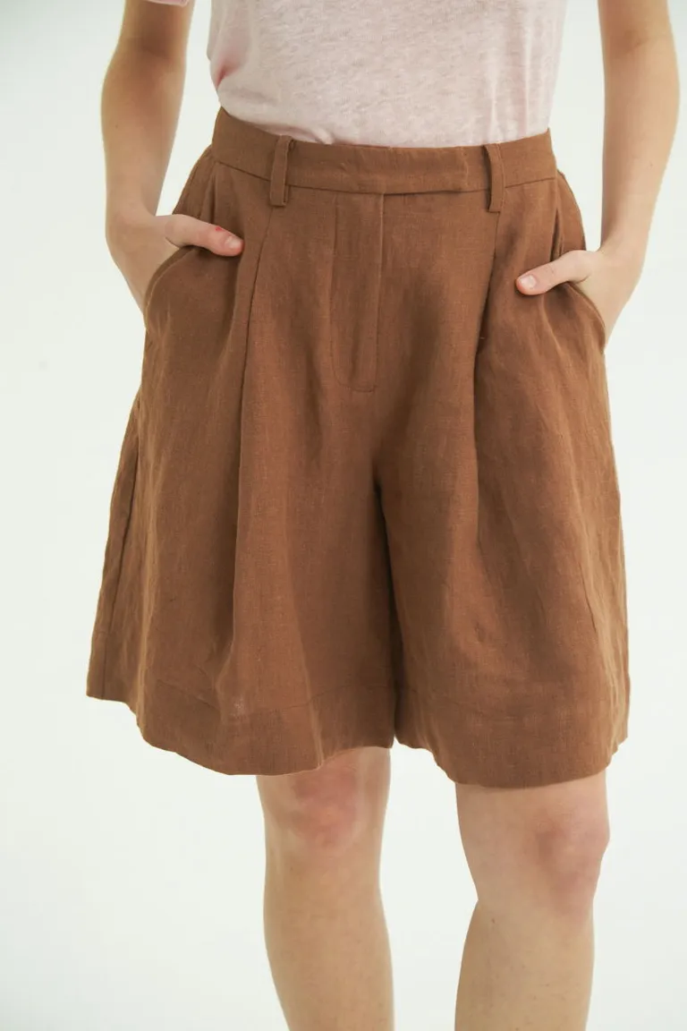 Bermudas de tiro medio con pinzas y bolsillos en lino para mujer de Las Pepas en Shorts para argentina