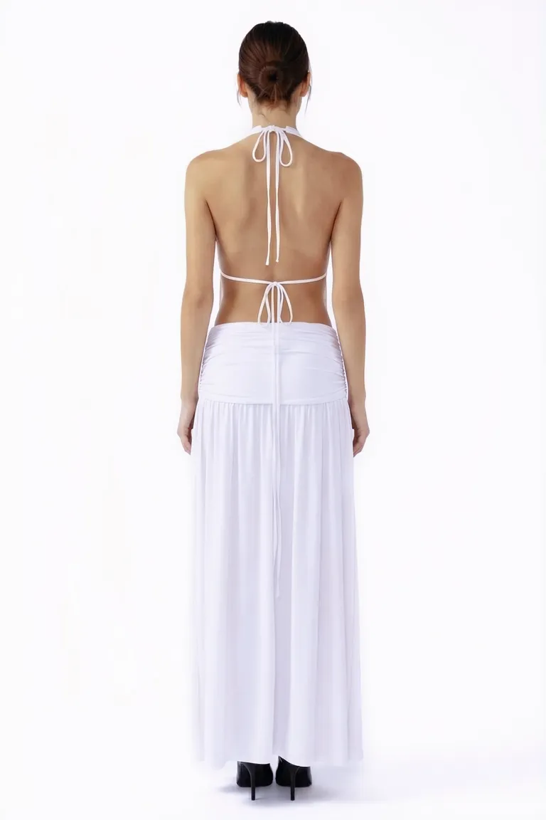 Vestido blanco de microfibra con detalles fruncidos y tajo lateral de Black Mamba en Vestidos para argentina