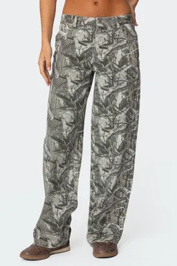 Jeans tiro bajo camuflado de Edikted en Pantalones para argentina