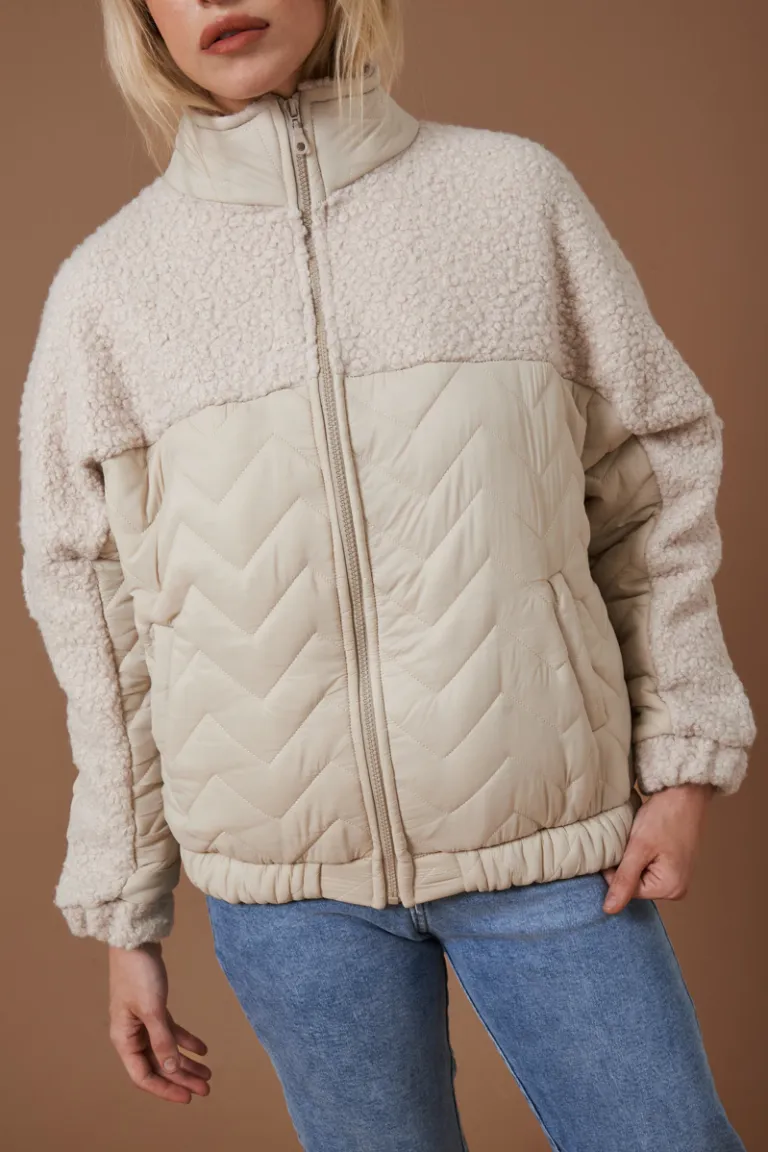 Chaqueta artic de diseño moderno y abrigador para mujer de Apricot en Chaquetas para argentina