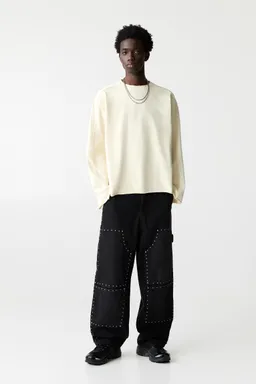 Jeans carpenter tachas de Pull&Bear en Pantalones para argentina
