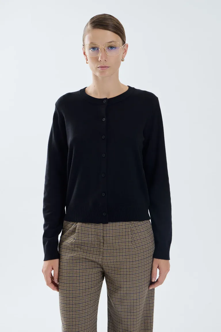 Cardigan de tejido con mangas largas, escote redondo y abotonadura frontal de Portsaid en Buzos y Sweaters para argentina