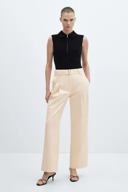 Pantalón pinzas con cinturón de Mango en Pantalones para argentina